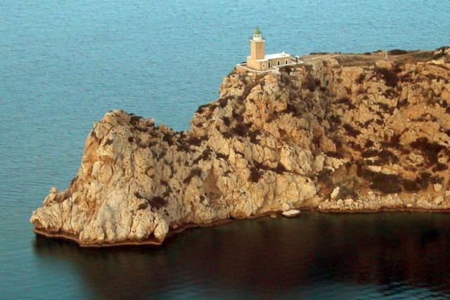 Ancient Heraion - Melagavi lighthouse overlooking the Corinthian Gulf